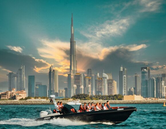 The Black Boats Tour Dubai